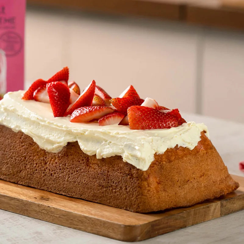 Panqué de fresas sin horno